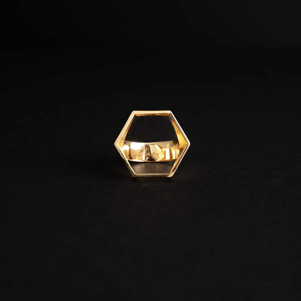 Hexagon Frame Ring — Flat（ヘキサゴンフレーム リング（フラット）） 写真1