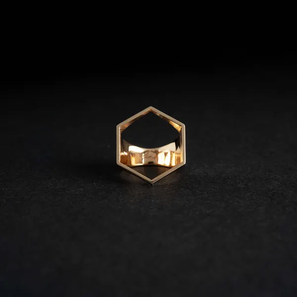 Hexagon Frame Ring — Point(ヘキサゴンフレーム リング(ポイント))
