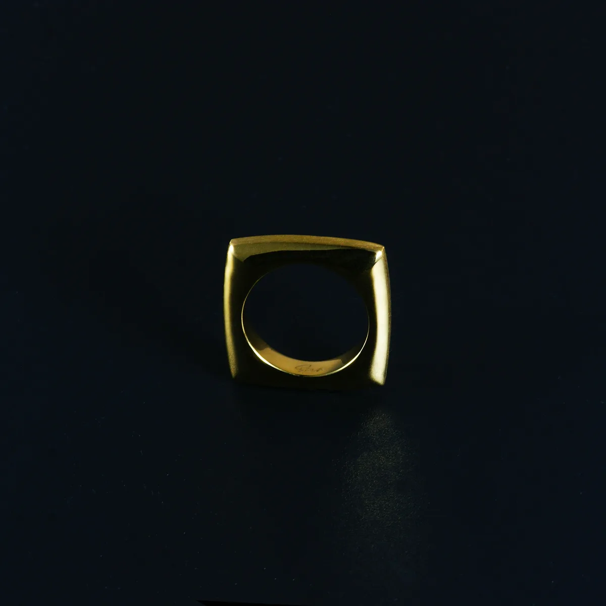 Square Ring（スクエア リング） 写真1