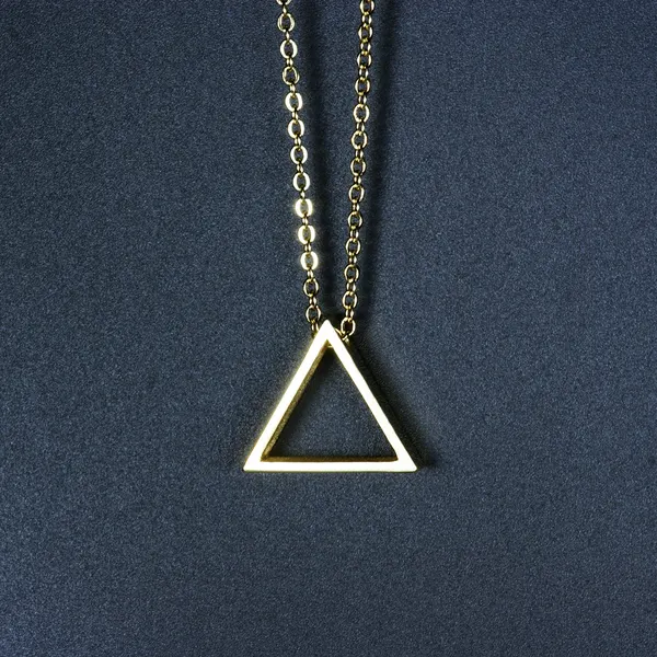Triangle Necklace(トライアングル ネックレス)