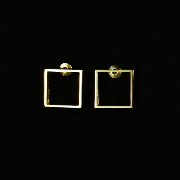 Square Pierce(スクエア ピアス)