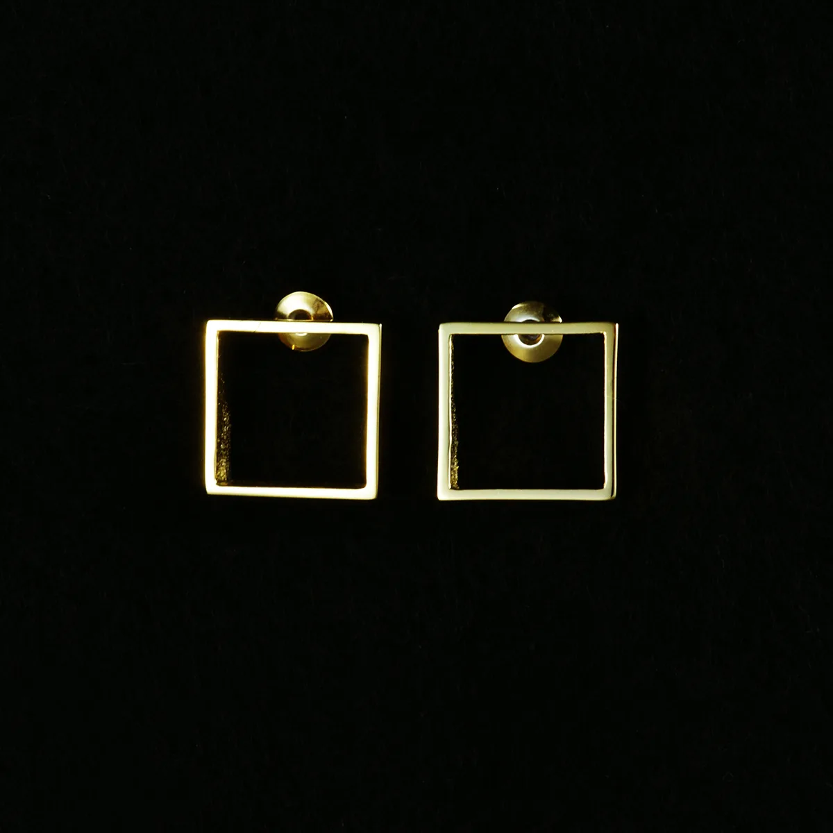 Square Pierce(スクエア ピアス) 写真1